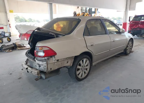 2000 Honda Accord 3.0 Ex from USA, damaged, VIN 1HGCG1650YA086757
